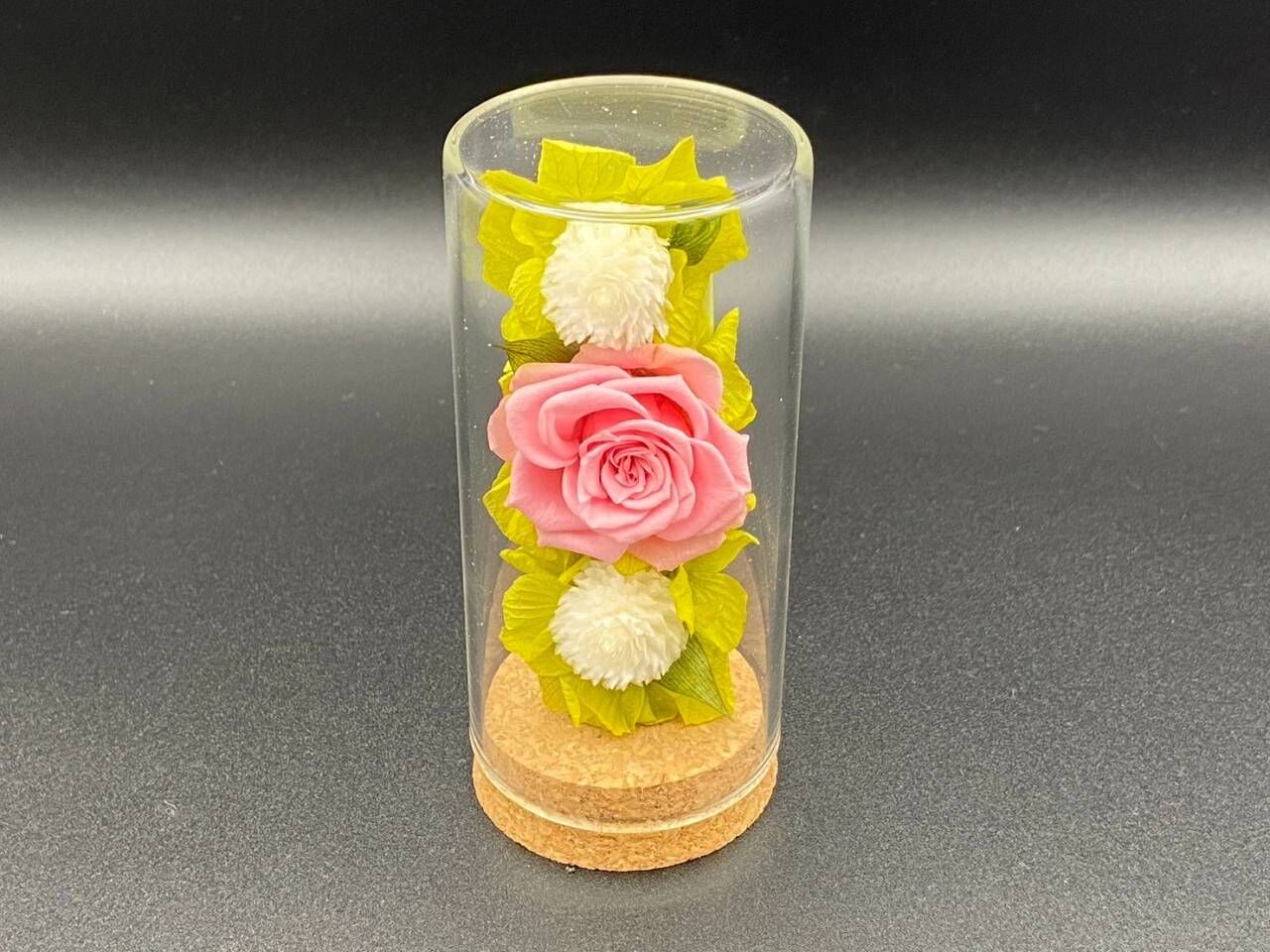 仏壇に生花と造花どちらが適しているのか