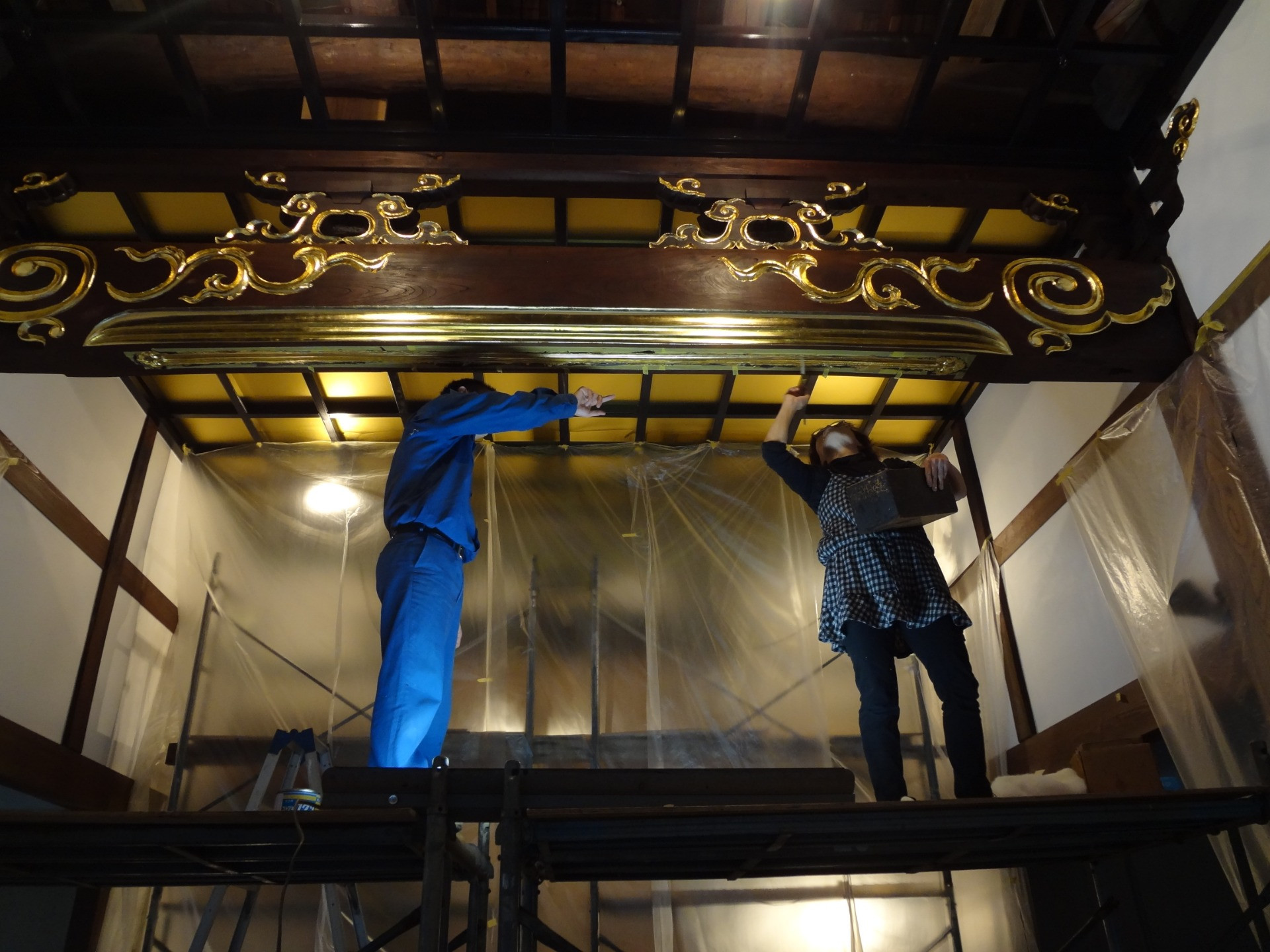 仏壇製造の技術を生かし福井で寺院の修復も行っています